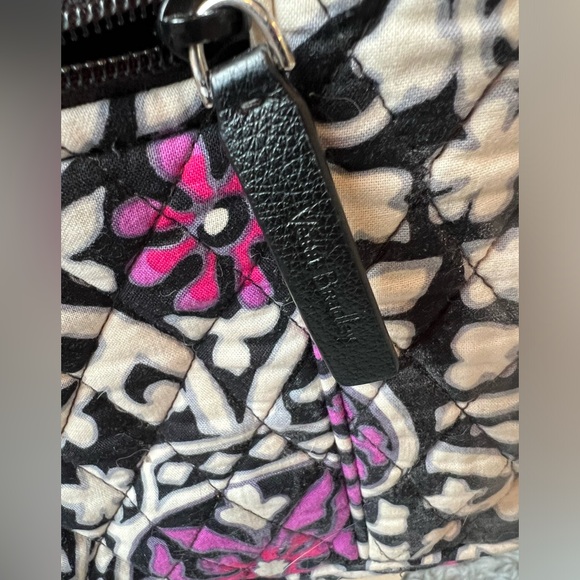 Vera Bradley Hipster in Scroll Medallion Pattern - Picture 3 of 7